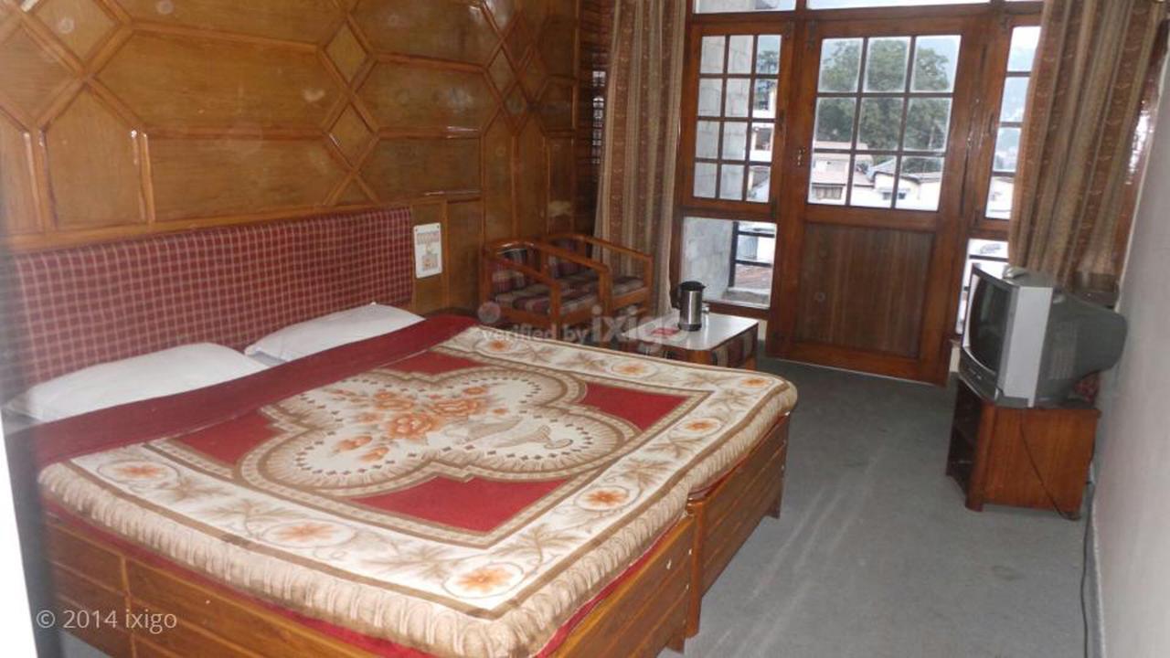 Hotel Radhe Continental Nainital Exterior foto